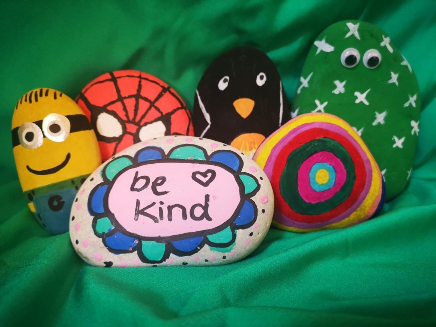 Saturday Craft Club: Pebble Painting