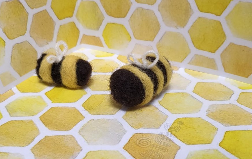 Crafternoon: Felted Bees